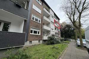 *HIER wird gerade SANIERT* 3 Zimmer Wohnung mit Balkon in Meiderich!