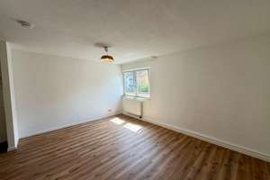Bezugsfreie 1-Zimmer-Studentenwohnung in zentraler Lage von Freiburg-Oberau – 79102 Oberau, Freiburg im Breisgau – Vorschaubild 6