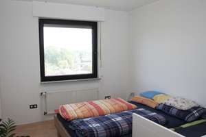Geräumiges Reihenmittelhaus mit Einliegerwohnung und Garten – Die vollständige Adresse der Immobilie erhältst du vom Anbieter., 45279 Horst, Essen – Vorschaubild 12
