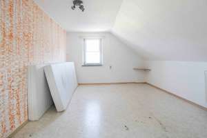 Einfamilienhaus mit Scheune, Pool und ca. 28.600 m² Grundstück – renovierungsbedürftig – Die vollständige Adresse der Immobilie erhältst du vom Anbieter., 9669 Frankenberg/Sachsen – Vorschaubild 6