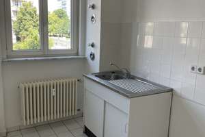 Schöne, helle 2-Zimmer Wohnung im berühmten Denkmalensemble Karl-Marx-Allee – Karl-Marx-Allee 68, 10243 Friedrichshain, Berlin – Vorschaubild 7