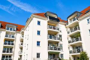Unser Highlight: Dachgeschosswohnung mit ausgebautem Spitzboden – Die vollständige Adresse der Immobilie erhältst du vom Anbieter., 42653 Solingen-Mitte, Solingen – Vorschaubild 2