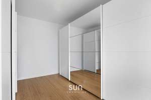 Lichtdurchflutet & modern: Elegante Stadtvilla mit 6,5 Zimmern + Einliegerwohnung – Die vollständige Adresse der Immobilie erhältst du vom Anbieter., 89275 Elchingen – Vorschaubild 17