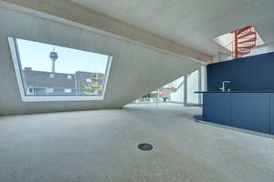 Urban Living auf höchstem Niveau - Über den Dächern der Stadt – 40219 Unterbilk, Düsseldorf – Vorschaubild 3