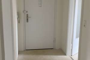 Helle 3-Zimmer-Wohnung mit Balkon in zentraler Lage! – Kreutzerstraße 28, 86154 Oberhausen-Süd, Augsburg – Vorschaubild 12