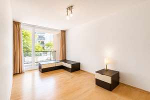 AIGNER - Großzügige 4-Zimmer-Wohnung mit 3 Balkonen und Grünblick in begehrter Neuhauser Lage – 80637 Dom Pedro, München – Vorschaubild 3