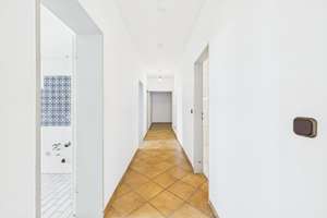 Optimale Grundrissstruktur im renovierungsbedürftigen 4-Zimmer-Wohntraum im beliebten D-Düsseltal – Die vollständige Adresse der Immobilie erhältst du vom Anbieter., 40237 Düsseltal, Düsseldorf – Vorschaubild 15