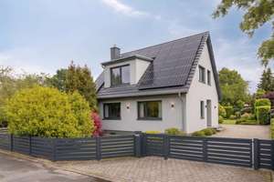 Naturidylle trifft XXL-Freiraum: Einfamilienhaus mit riesiger Hobbyhalle in Krefeld-Verberg!