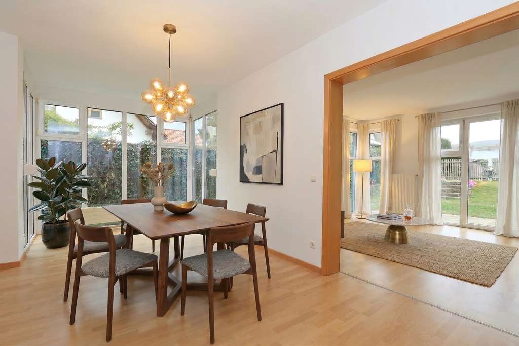 Immobilie in Krailling - Modernes Reiheneckhaus in ruhiger Wohnlage – sofort beziehbar - - Bild 2