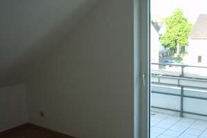 3-Zimmer-Dachgeschosswohnung in Mannheim-Wallstadt – Die vollständige Adresse der Immobilie erhältst du vom Anbieter., 68259 Wallstadt, Mannheim – Vorschaubild 8