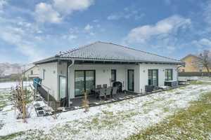 Smart, schick, bezugsfertig: Neuwertiger Bungalow in Fürstenzell der begeistert! – Passau (Kreis) – Vorschaubild 3