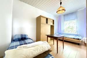 * Ehemaliges Hotel mit Anbau* TOP Lage * 18 Zimmer mit Bad * 3 Wohnungen * gute Infrastruktur * – Die vollständige Adresse der Immobilie erhältst du vom Anbieter., 26831 Bunde – Vorschaubild 22