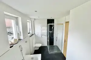 Großzügiges Zweifamilienhaus – Vielseitig nutzbar für Familien und Investoren! – Dachau (Kreis) – Vorschaubild 11
