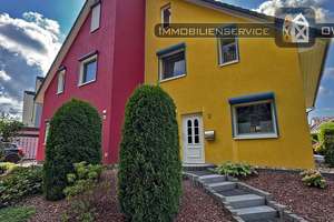 ::: Lebendige Farben, klare Formen – ein DHH Zuhause mit Charakter in Bestlage ::: – Die vollständige Adresse der Immobilie erhältst du vom Anbieter., 32584 Löhne – Vorschaubild 13