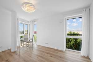 Über den Dächern der Stadt: Großzügige 1-Zimmer-Neubauwohnung mit einmaliger Aussicht auf Skyline – Die vollständige Adresse der Immobilie erhältst du vom Anbieter., 22525 Stellingen, Hamburg – Vorschaubild 2