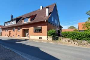Charmantes Mehrfamilienhaus mit großzügigem Eigentümerbereich! – Die vollständige Adresse der Immobilie erhältst du vom Anbieter., 31867 Messenkamp – Vorschaubild 18