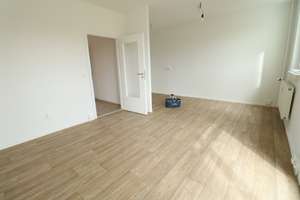 3-Raumwohnung mit Südbalkon und Wanne