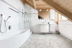 Großzügige Dachgeschosswohnung mit Balkon in Ingolstadt / Mailing – Die vollständige Adresse der Immobilie erhältst du vom Anbieter., 85055 Mailing, Ingolstadt – Vorschaubild 12