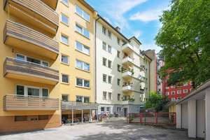 Altbauwohnung mit Balkon zum Innenhof in Neuhausen-Rotkreuzplatz - bezugsfrei Januar 2027