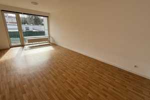 Modernes Bad, Balkon, Ruhiges Haus! – Rheinstr. 8-12, 47799 Krefeld – Vorschaubild 2