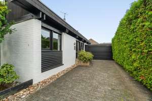 Einfamilienhaus im modernen Fachwerkstil – lichtdurchflutet und großzügig
 – Die vollständige Adresse der Immobilie erhältst du vom Anbieter., 51147 Wahn, Köln – Vorschaubild 3