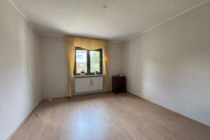 Viel Platz für die Familie – Einfamilienhaus mit Einliegerwohnung in Niederklein – Die vollständige Adresse der Immobilie erhältst du vom Anbieter., 35260 Stadtallendorf – Vorschaubild 9
