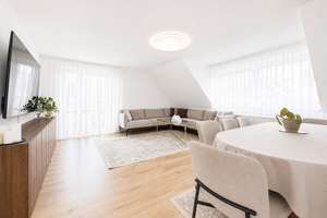 *Freiwerdende* Helle 3 Zimmer Dachgeschosswohnung mit Balkon und Garage in Stuttgart - Luginsland – Die vollständige Adresse der Immobilie erhältst du vom Anbieter., 70327 Luginsland, Stuttgart – Vorschaubild 4