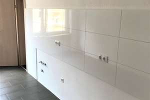 TOP modernisierte 3-Raum-Wohnung mit Einbauküche in Essen Stadtmitte in ruhiger Nebenstraße – Die vollständige Adresse der Immobilie erhältst du vom Anbieter., 45127 Stadtkern, Essen – Vorschaubild 4
