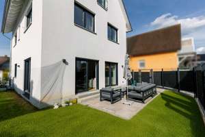 Modernes und helles Einfamilienhaus zentral in Denzlingen mit Garten KFW 40 Standard – Die vollständige Adresse der Immobilie erhältst du vom Anbieter., 79211 Denzlingen – Vorschaubild 12
