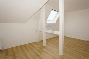 Romantische 3 Raum DG-Wohnung mit Aufzug auf dem Chemnitzer Kaßberg – Weststraße 56, 9112 Kaßberg, Chemnitz – Vorschaubild 4