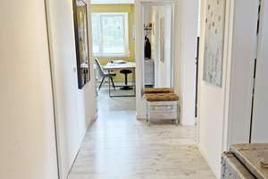 STUTTGART-GIEBEL - 2,5-ZIMMER-ETW, 9. OG, MODERN, AUFZUG, S/W-BALKON, EBK, 2 MIN. ZUR STADTBAHN. – 70499 Bergheim, Stuttgart – Vorschaubild 3