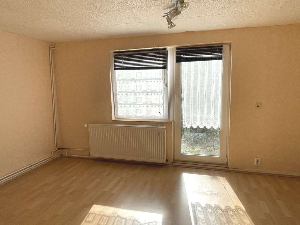 Immobilie in Liebenburg - 2 Häuser, 3 Garagen und Nebengebäude! - Bild 3