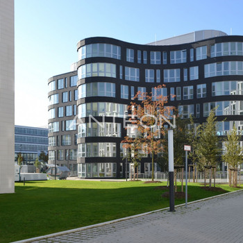 Airport Office Four II | Bodentiefe Fenster | flexible Raumaufteilung