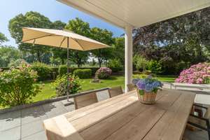 Nur 20 Minuten zur KÖ - Stilvolle Villa mit Rheinblick und prachtvoller Gartenanlage in D-Urdenbach – Die vollständige Adresse der Immobilie erhältst du vom Anbieter., 40489 Kaiserswerth, Düsseldorf – Vorschaubild 4