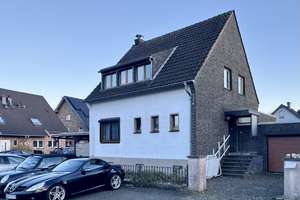 • Charmantes Einfamilienhaus + Garten, Garage & Potenzial – in gewachsener Lage von Krefeld-Hüls... – Die vollständige Adresse der Immobilie erhältst du vom Anbieter., 47839 Hüls, Krefeld – Vorschaubild 2