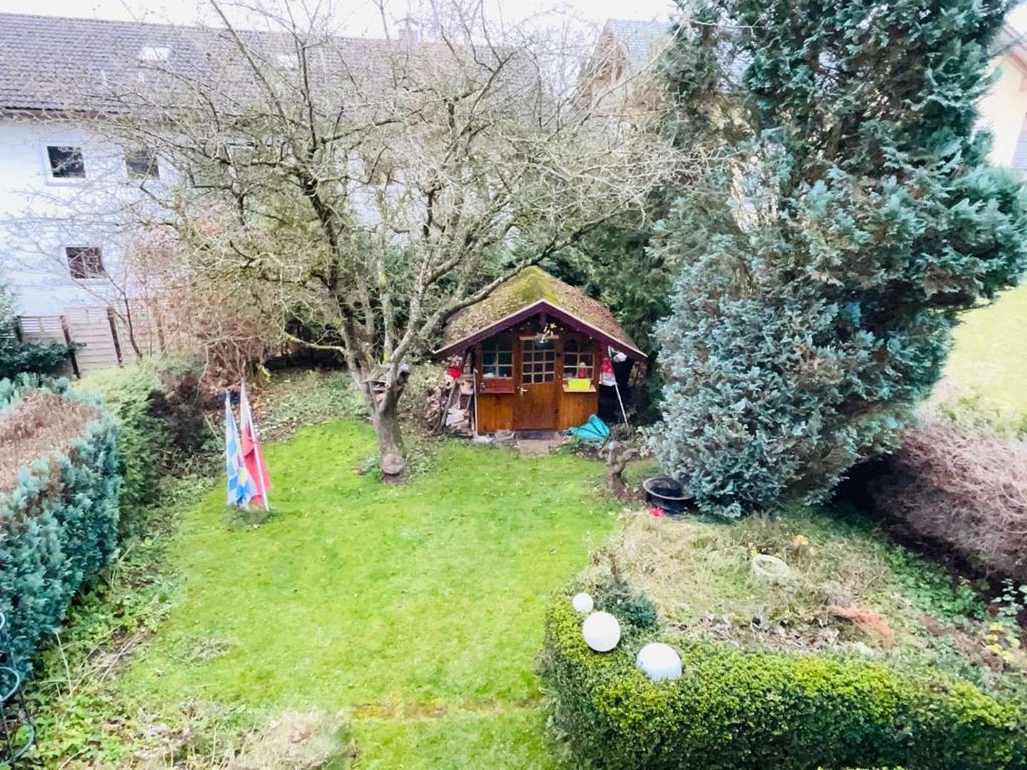 Sanierungsbedürftige Altbauwohnung mit Balkon - vermietet, Traunstein Kreis – Bild 1