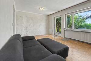 Sanierungsbedürftiges Einfamilienhaus mit Potenzial auf ruhigem Grundstück im Ingolstädter Südwesten – Die vollständige Adresse der Immobilie erhältst du vom Anbieter., 85051 Südwest, Ingolstadt – Vorschaubild 5