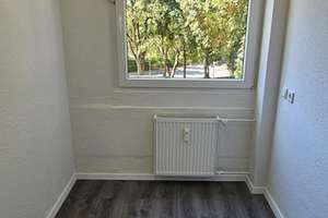 Frisch renovierte 4-Zimmer-Wohnung mit Balkon! – Spinozastr. 2, 45279 Freisenbruch, Essen – Vorschaubild 11