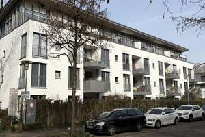 Gepflegte 2-Zimmer-Wohnung mit Balkon im 1. OG in Köln-Sülz