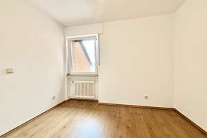 Frisch renovierte 2,5 Zimmer Wohnung mit Einbauküche und Balkon nahe der Bochumer City und Ehrenfeld – Kleine Ehrenfeldstr. 1, 44789 Südinnenstadt, Bochum – Vorschaubild 15