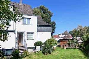 Familie aufgepasst: Attraktive Doppelhaushälfte mit großzügiger Wohnfläche & Entwicklungspotenzial – Allensteiner Str. 1, 51373 Küppersteg, Leverkusen – Vorschaubild 3