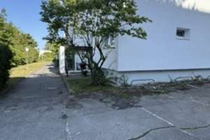 Alltagstaugliche 3-Zimmer-Wohnung mit Balkon in München-Solln – Paul-Klee-Straße 16, 81477 Solln, München – Vorschaubild 27