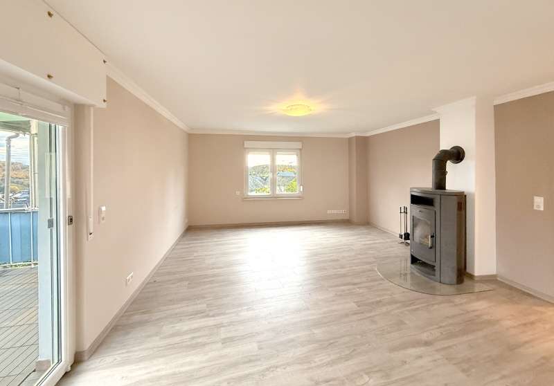 Immobilie in Hillscheid - RESERVIERT Individuelles 1-2 Familienhaus oder Wohnen und Arbeiten - Bild 5