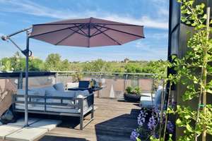 Attraktive Maisonette-Wohnung im Altbau mit Dachterrasse