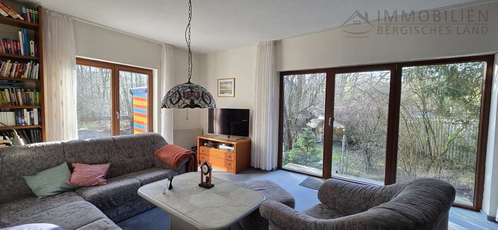 Immobilie in Hückeswagen - EINFAMILIENHAUS MIT EINLIEGERWOHNUNG IN RUHIGER UND BELIEBTER SACKGASSENLAGE VON HÜCKESWAGEN - Bild 4