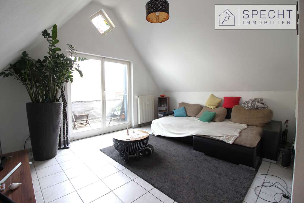 Immobilie in Gelnhausen - PFLEGELEICHTES ZWEIFAMILIENHAUS MIT SOLIDER AUSSTATTUNG! Bj. 1998, 150,71m² Wfl., Balkone in GN-Roth - Bild 4