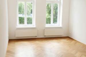schicke Wohnung im Süden  4 Zimmer, Bad, Gäste WC, Balkon – Die vollständige Adresse der Immobilie erhältst du vom Anbieter., 4277 Connewitz, Leipzig – Vorschaubild 2