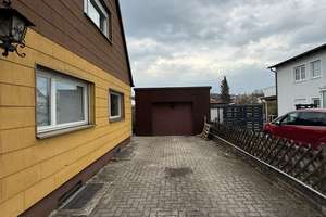 Charmantes Einfamilienhaus mit großem Grundstück – viel Potenzial in Wutzlhofen-Konradsiedlung – Mülhausener Str 34, 93057 Konradsiedlung-Wutzlhofen, Regensburg – Vorschaubild 2
