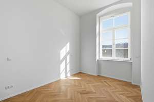 Historisches Flair trifft Moderne – Wohnen am Rhein in Koblenz-Oberwerth – Die vollständige Adresse der Immobilie erhältst du vom Anbieter., 56075 Oberwerth, Koblenz – Vorschaubild 6