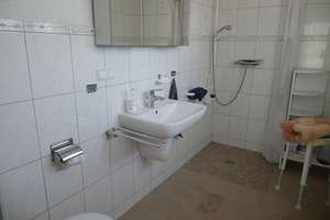 Renovierungsbedürftiges Zweifamilienhaus mit Pool – viel Potenzial zur individuellen Gestaltung! – Die vollständige Adresse der Immobilie erhältst du vom Anbieter., 64658 Fürth – Vorschaubild 10